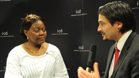 20110311_Interview_Women.jpg