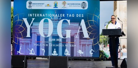 20260724_ASIA_India_Yoga.jpg