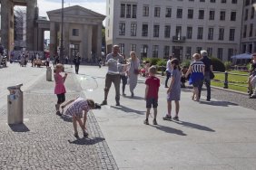 brandenburger-tor_14383983329_o.jpg