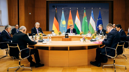 20260212_POLITICS_Meeting_FM_Central_Berlin.png